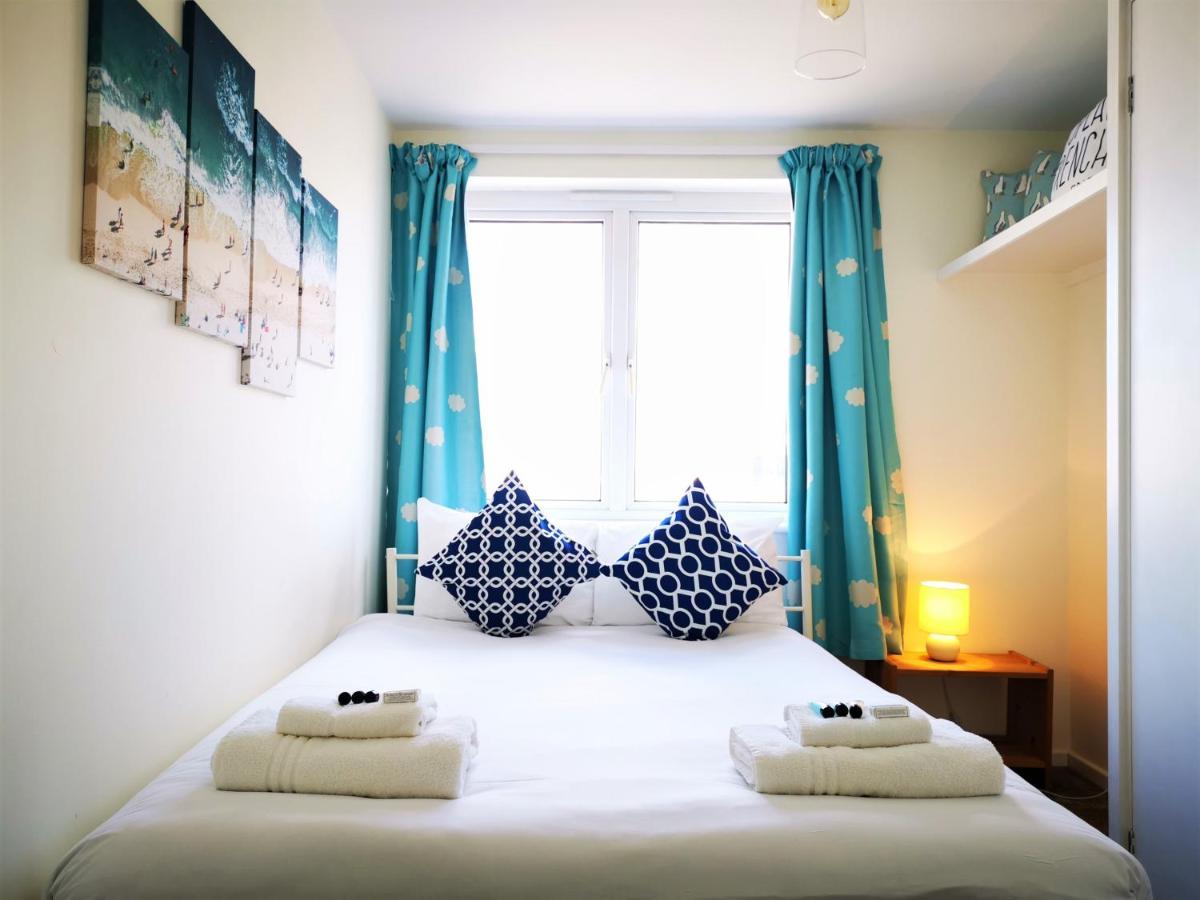 Апартаменты Marina Living With Parking, Balcony, Quiet And Secure Брайтонн Экстерьер фото