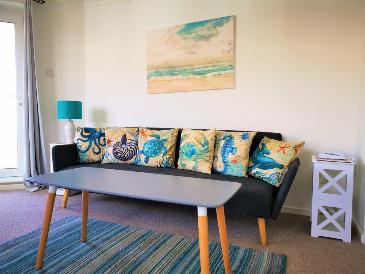 Апартаменты Marina Living With Parking, Balcony, Quiet And Secure Брайтонн Экстерьер фото